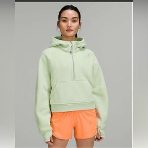 Women's Lululemon oversized 1/2 zip Crop Hoodie, Size XL/XXL Creamy Mint.